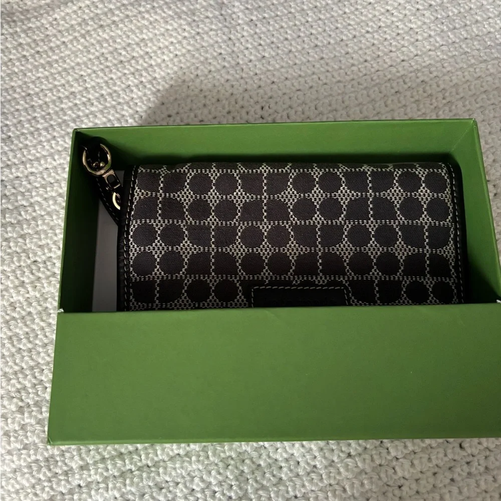 Kate Spade Zippered Chrissy - Picture 6 of 10